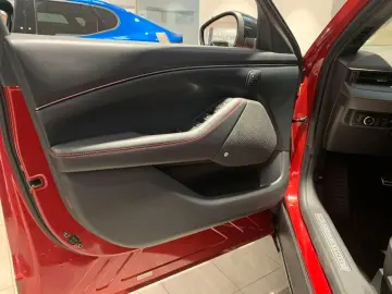 FORD Mustang Mach-E AWD PREMIUM
