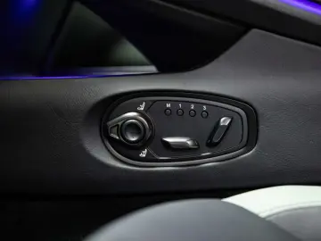 ASTON MARTIN DB12 - VAT - Q Paint - Bowers - 360