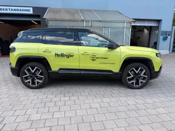 JEEP Compass BEV Summit Panorama