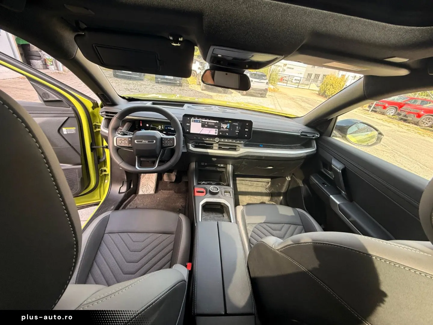 JEEP Compass BEV Summit Panorama