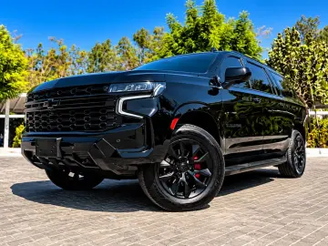 CHEVROLET BLACK-360 -NAVI-STERNHIMMEL-AHK-8SITZER-4X4-V8-