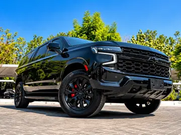 CHEVROLET BLACK-360 -NAVI-STERNHIMMEL-AHK-8SITZER-4X4-V8-