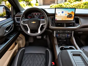 CHEVROLET BLACK-360 -NAVI-STERNHIMMEL-AHK-8SITZER-4X4-V8-