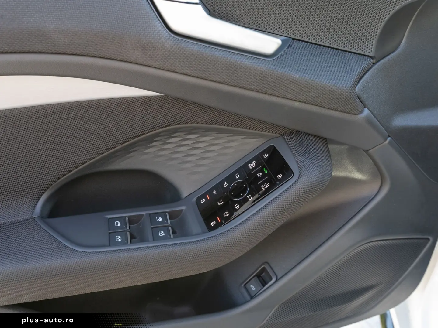 AUDI A6 Limousine S line TFSI Stronic NAVI MATRIX AHK