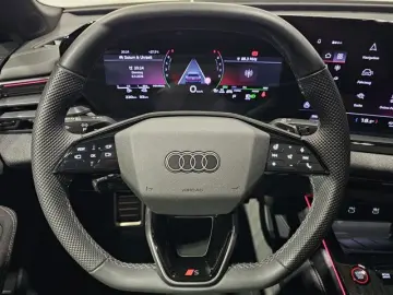 AUDI A6 Lim. e Hybrid S Line Compe.Pano Soft B&O Luft