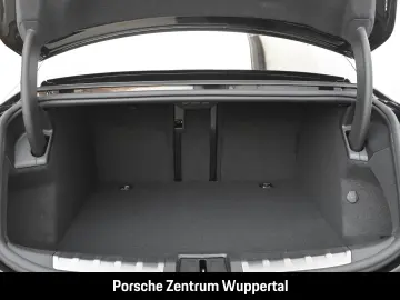 PORSCHE Taycan BOSE Luftfederung Rückfahrkamera LED