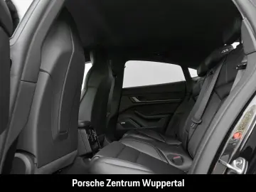 PORSCHE Taycan BOSE Luftfederung Rückfahrkamera LED