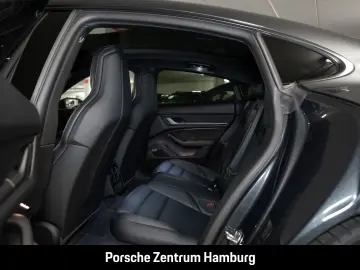 PORSCHE Taycan Basis Panoramadach BOSE 20-Zoll Servo-Plu