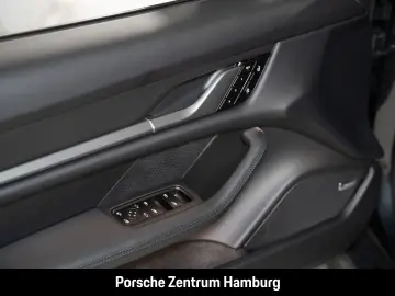 PORSCHE Taycan Basis Panoramadach BOSE 20-Zoll Servo-Plu