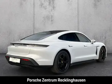 PORSCHE Taycan HA-Lenkung Surround-View Panoramadach