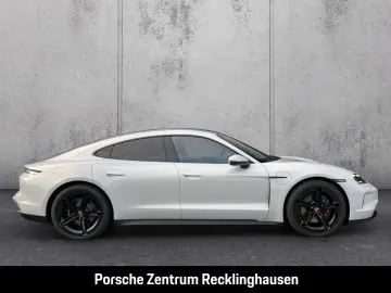 PORSCHE Taycan HA-Lenkung Surround-View Panoramadach