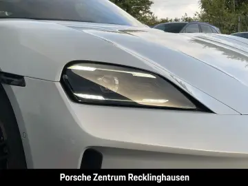 PORSCHE Taycan HA-Lenkung Surround-View Panoramadach