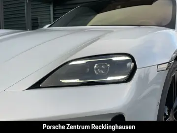 PORSCHE Taycan HA-Lenkung Surround-View Panoramadach