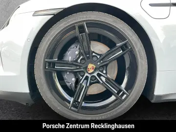PORSCHE Taycan HA-Lenkung Surround-View Panoramadach