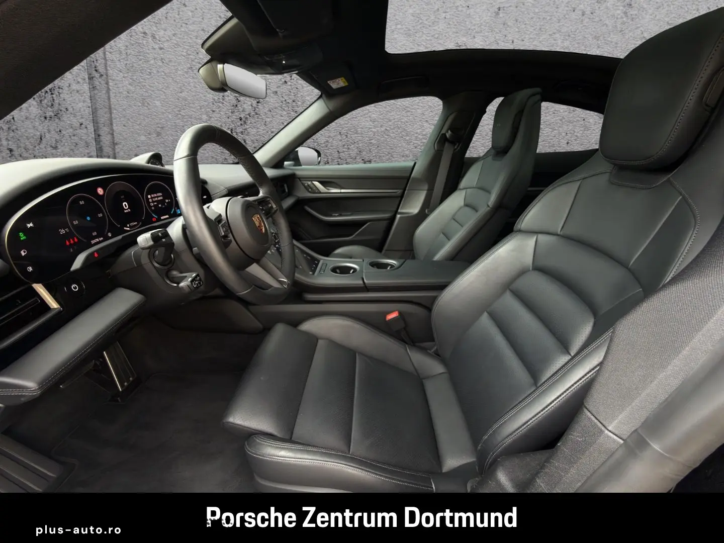 PORSCHE Taycan 4 BOSE Panorama InnoDrive HUD 20-Zoll