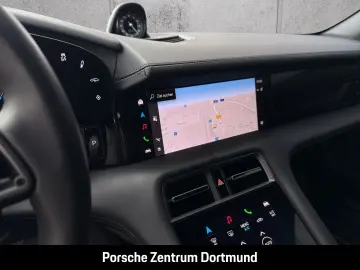 PORSCHE Taycan 4 BOSE Panorama InnoDrive HUD 20-Zoll