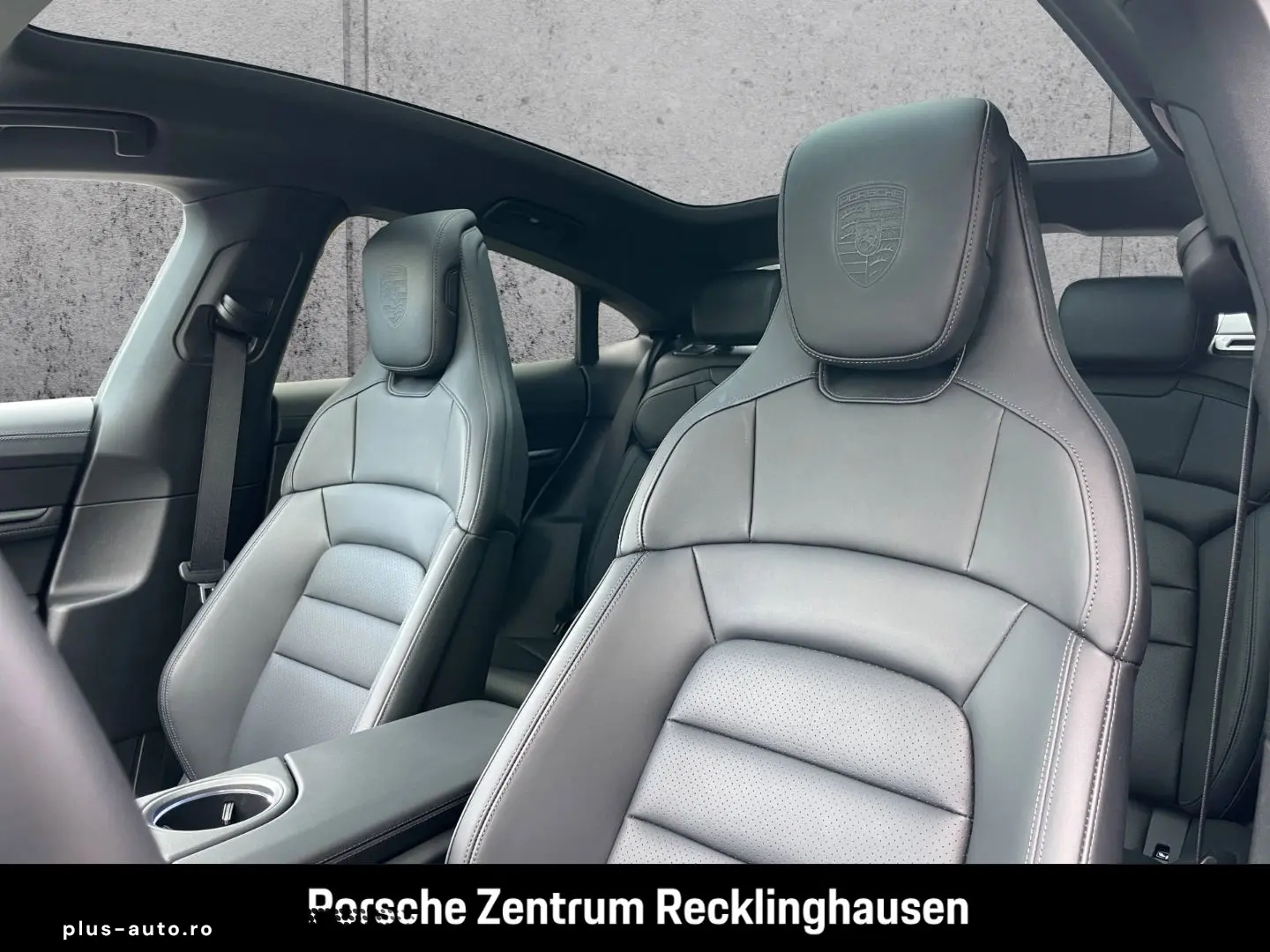 PORSCHE Taycan 4 BOSE Luftfederung Panorama InnoDrive