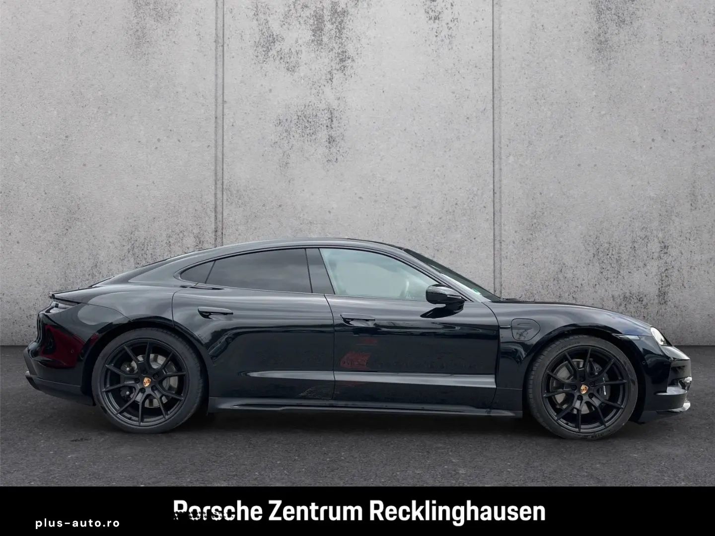 PORSCHE Taycan 4 BOSE Luftfederung Panorama InnoDrive