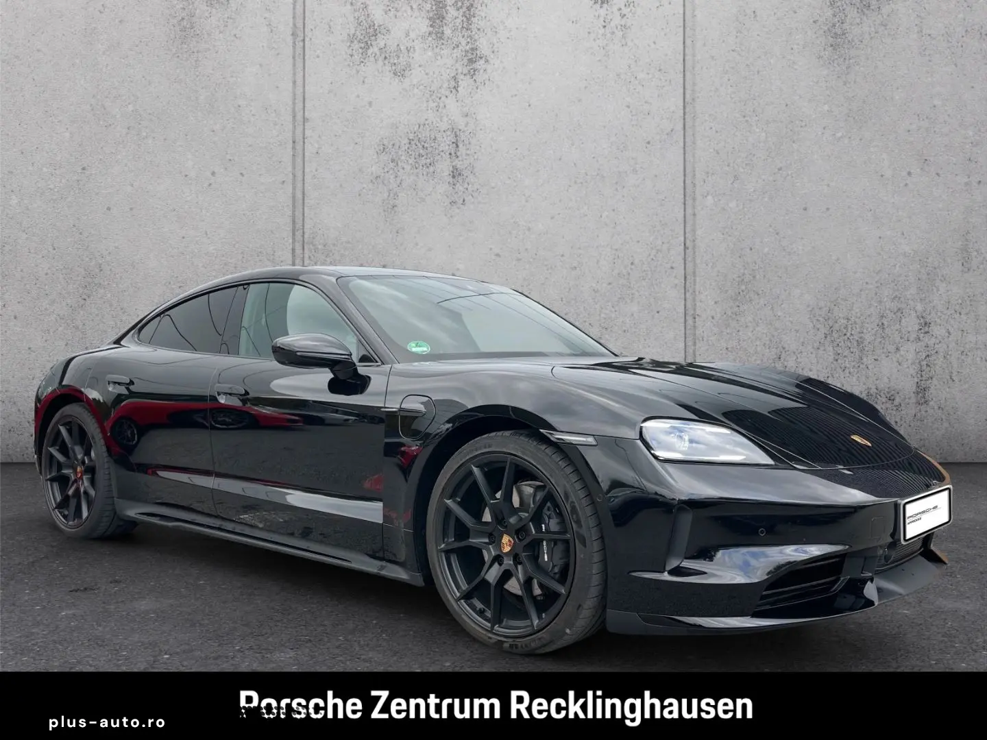 PORSCHE Taycan 4 BOSE Luftfederung Panorama InnoDrive