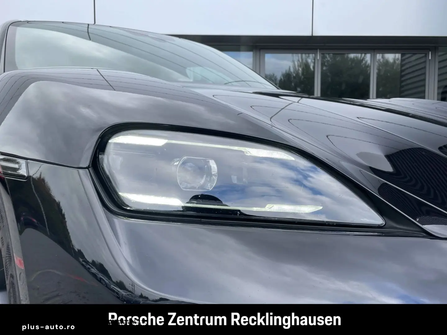 PORSCHE Taycan 4 BOSE Luftfederung Panorama InnoDrive