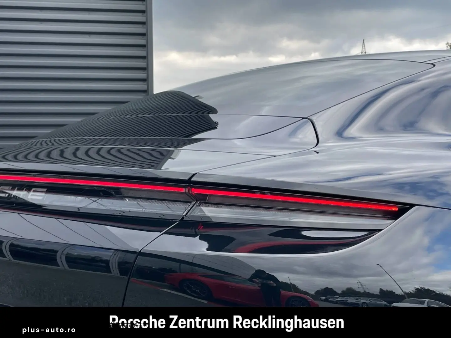 PORSCHE Taycan 4 BOSE Luftfederung Panorama InnoDrive