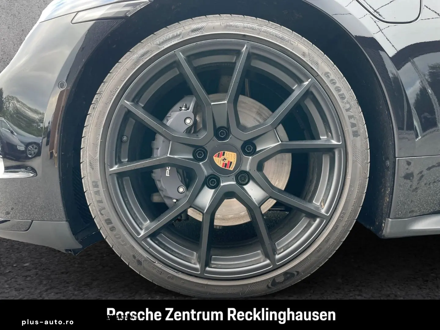 PORSCHE Taycan 4 BOSE Luftfederung Panorama InnoDrive