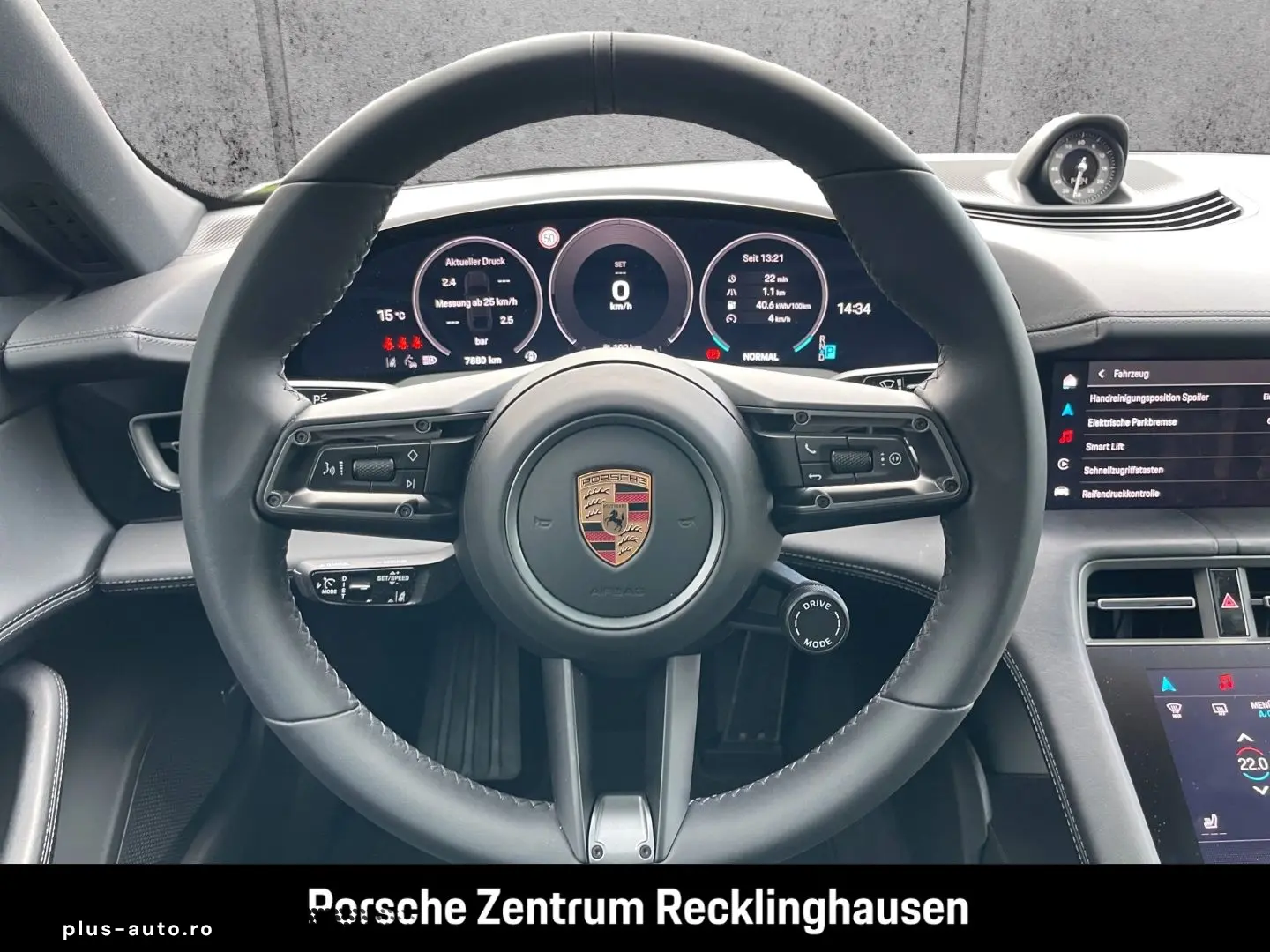 PORSCHE Taycan 4 BOSE Luftfederung Panorama InnoDrive