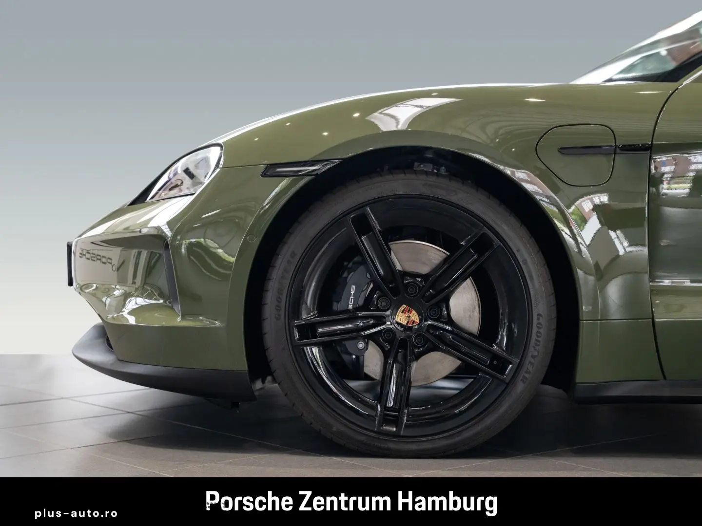 PORSCHE Taycan Basis BOSE Surround View Sport Chrono Pak