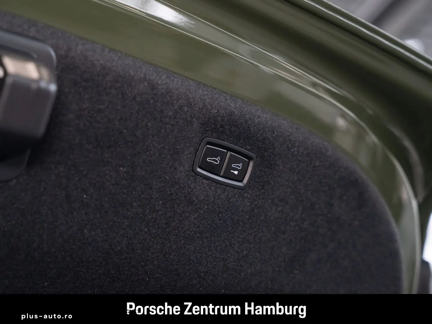 PORSCHE Taycan Basis BOSE Surround View Sport Chrono Pak