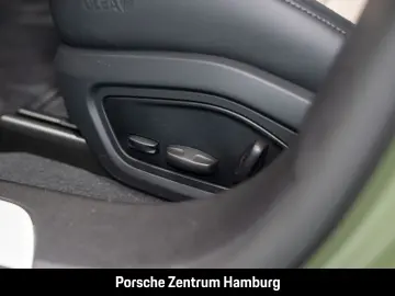 PORSCHE Taycan Basis BOSE Surround View Sport Chrono Pak