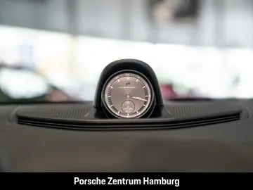 PORSCHE Taycan Basis BOSE Surround View Sport Chrono Pak