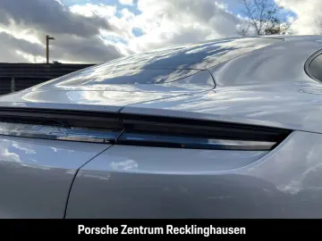 PORSCHE Taycan Black Edition SportDesign Paket Luftfeder