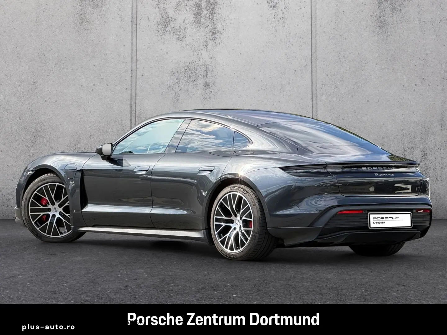 PORSCHE Taycan 4S