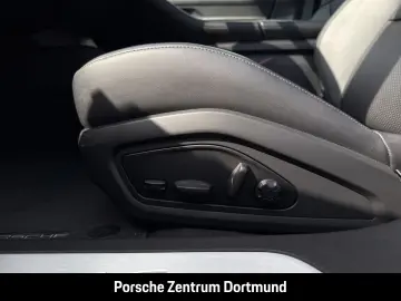 PORSCHE Taycan 4S