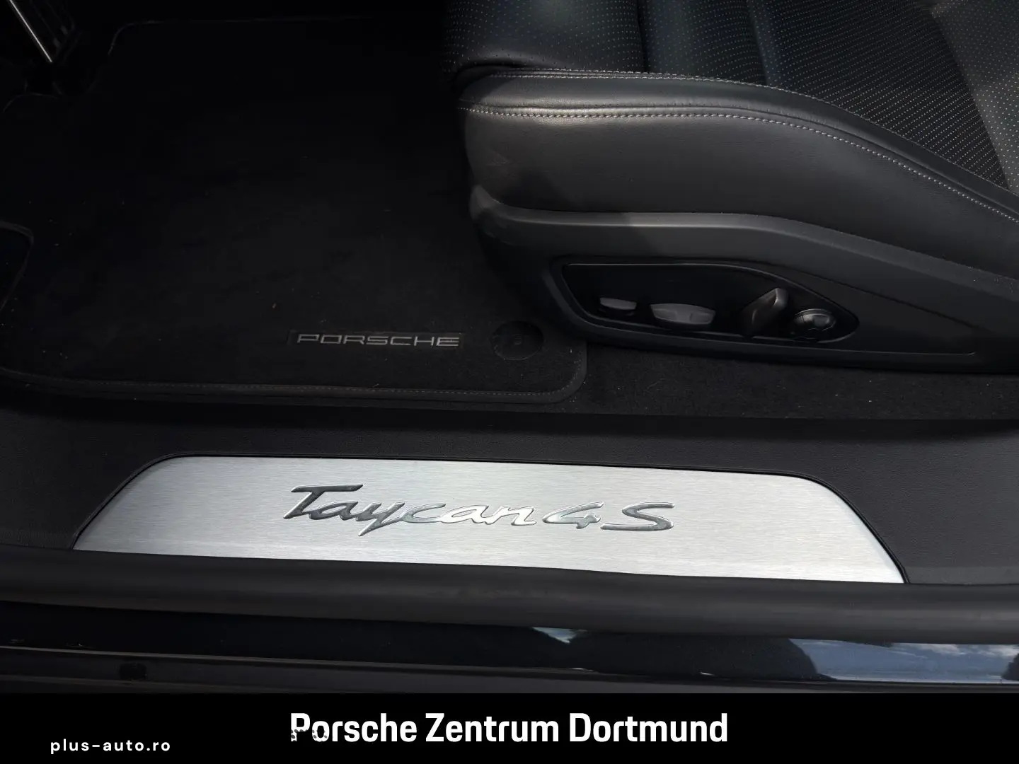 PORSCHE Taycan 4S