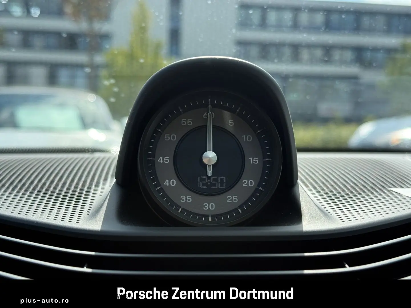 PORSCHE Taycan 4S