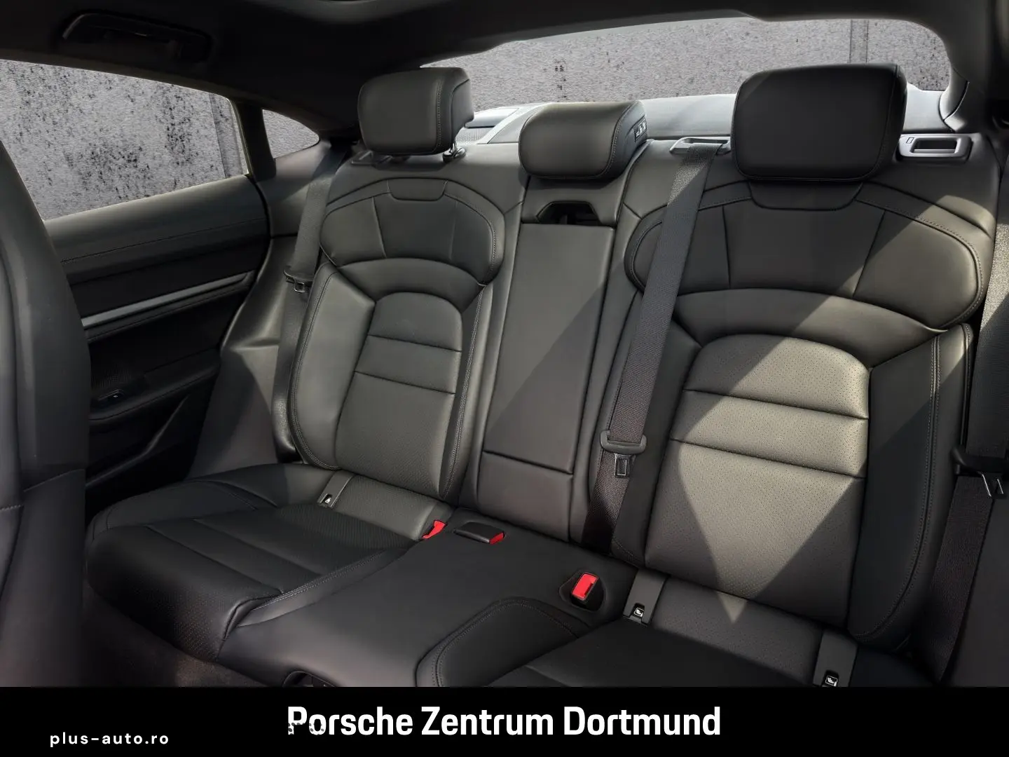 PORSCHE Taycan 4S