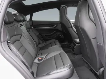PORSCHE Taycan BOSE LED-Matrix Performancebatterie