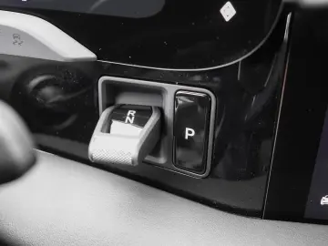 PORSCHE Taycan BOSE LED-Matrix Performancebatterie
