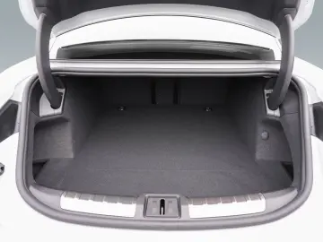 PORSCHE Taycan BOSE LED-Matrix Performancebatterie
