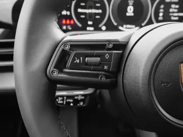 PORSCHE Taycan BOSE LED-Matrix Performancebatterie