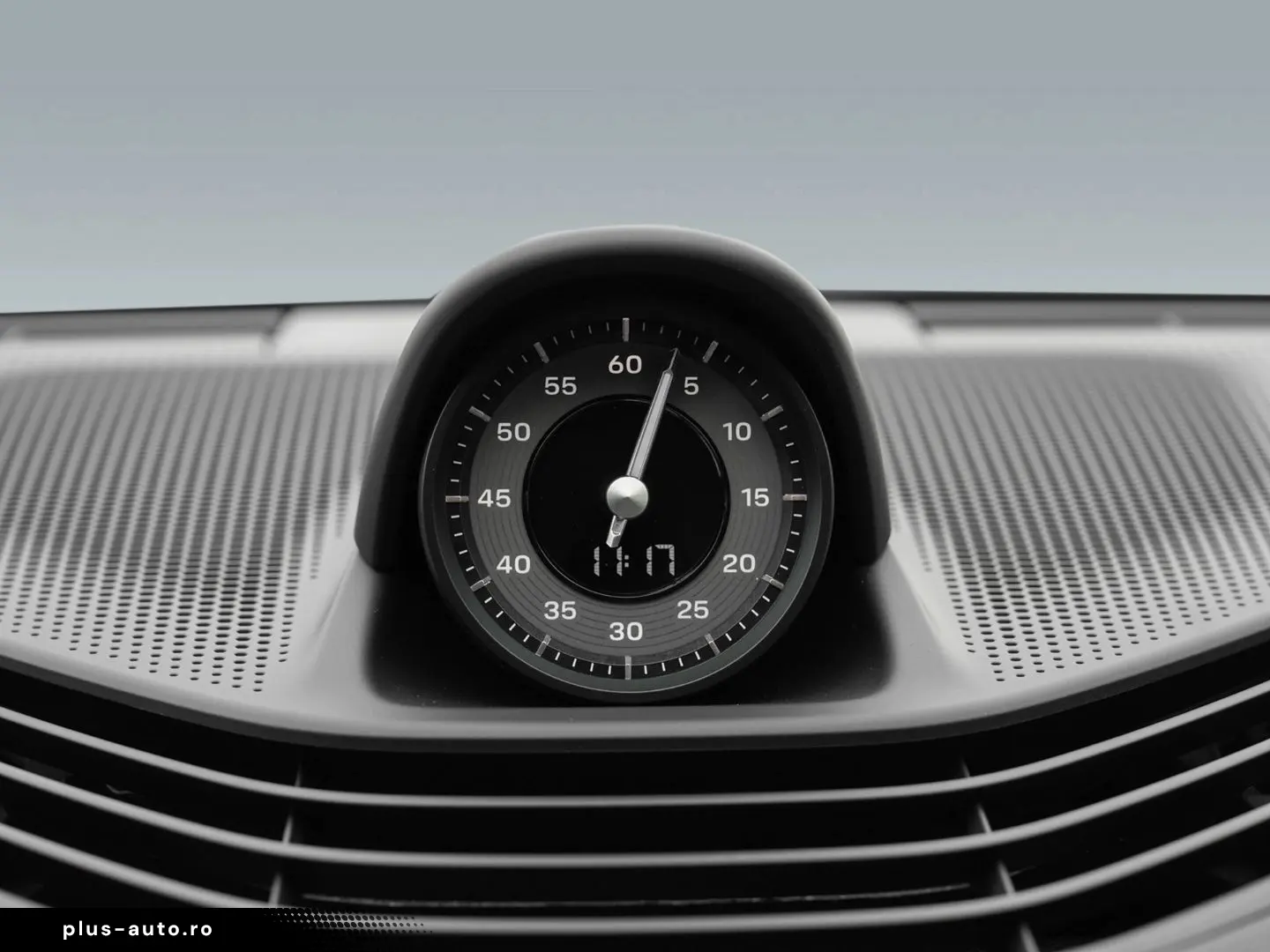 PORSCHE Taycan BOSE LED-Matrix Performancebatterie