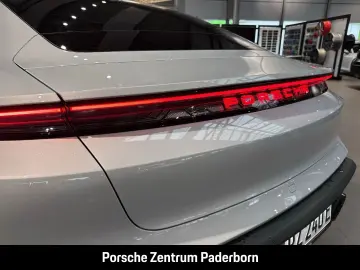 PORSCHE Taycan Black Edition InnoDrive 21-Zoll Panorama
