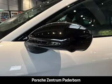 PORSCHE Taycan Black Edition InnoDrive 21-Zoll Panorama