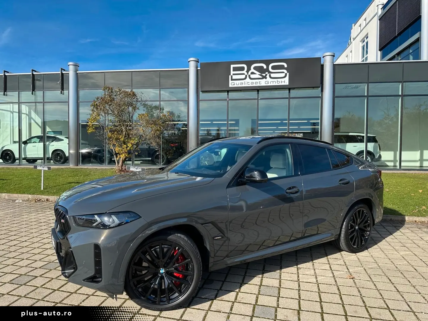 BMW X6 M60i xDrive ACC HUD PANO HARMAN AHK