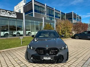 BMW X6 M60i xDrive ACC HUD PANO HARMAN AHK