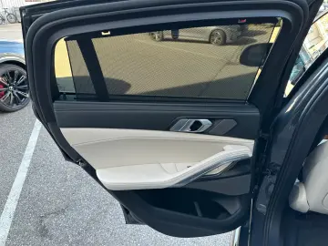 BMW X6 M60i xDrive ACC HUD PANO HARMAN AHK