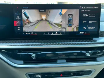 BMW X6 M60i xDrive ACC HUD PANO HARMAN AHK