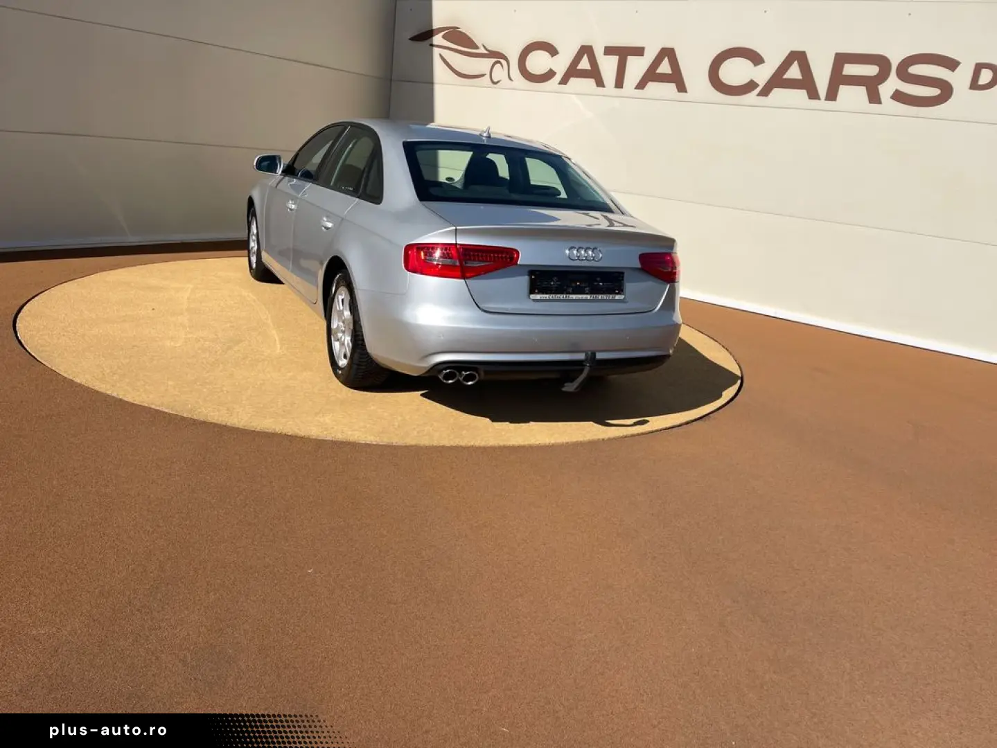 Audi A4 2.0TDI  143CP  Euro 5  BI-Xenon  Navi  Pilot  PDC
