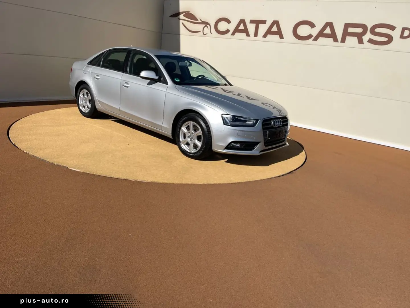 Audi A4 2.0TDI  143CP  Euro 5  BI-Xenon  Navi  Pilot  PDC